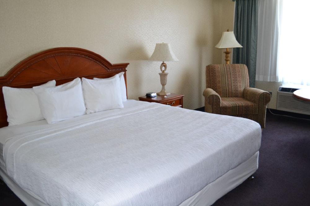 Clarion Inn Idaho Falls Riverfront Exterior photo