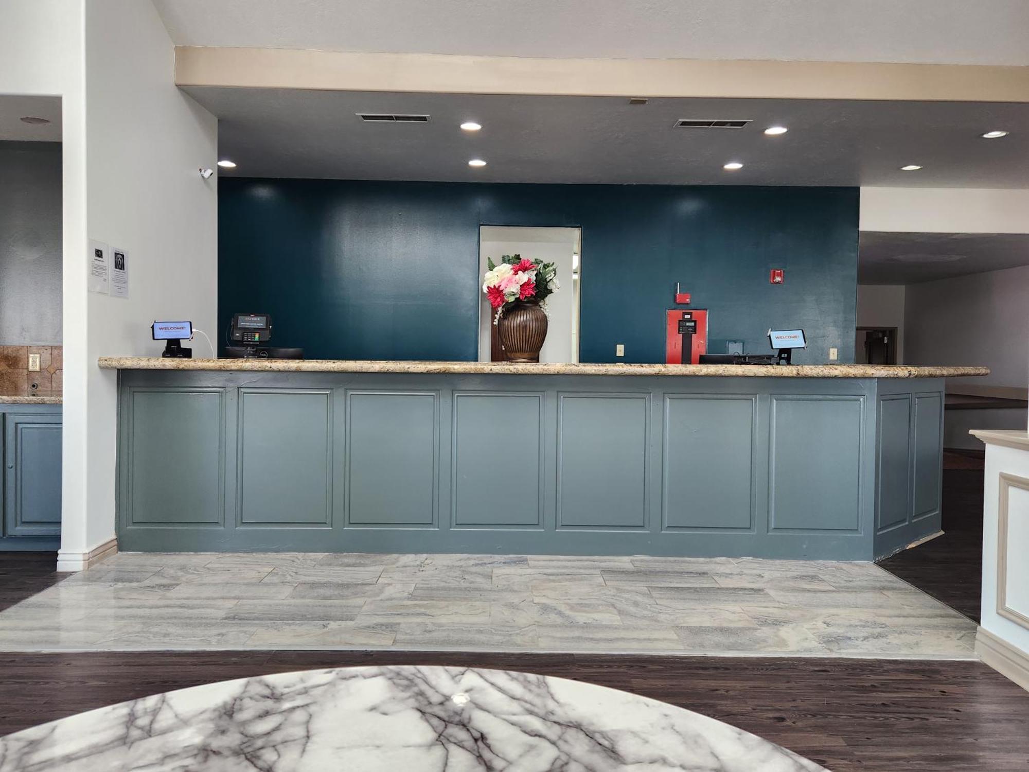 Clarion Inn Idaho Falls Riverfront Exterior photo
