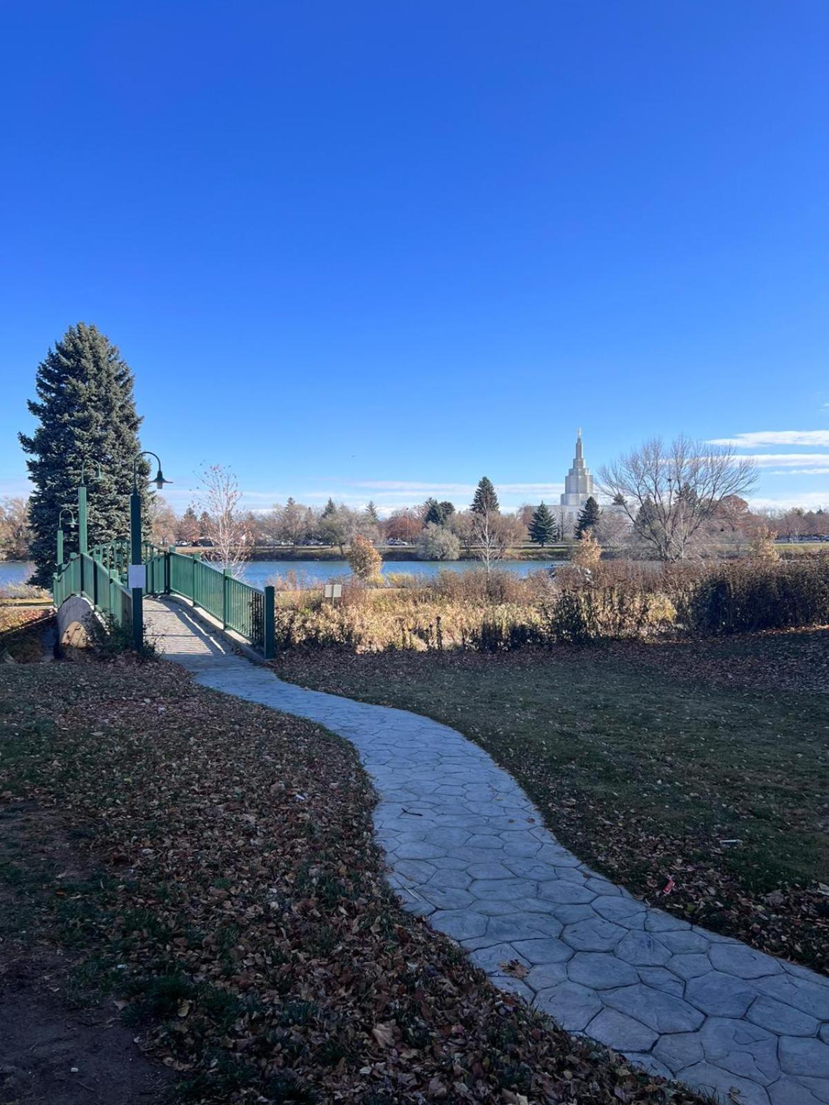 Clarion Inn Idaho Falls Riverfront Exterior photo