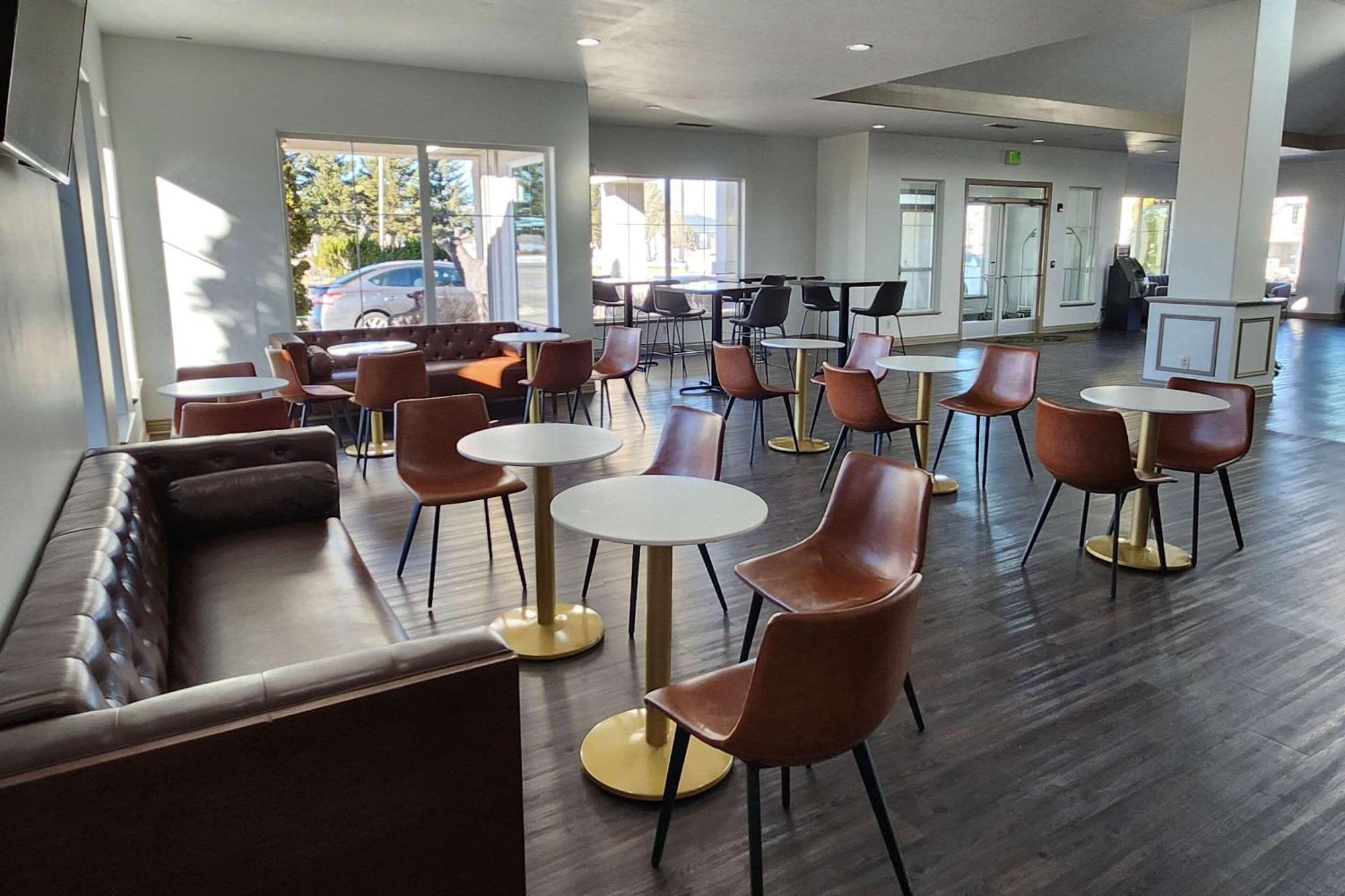 Clarion Inn Idaho Falls Riverfront Exterior photo