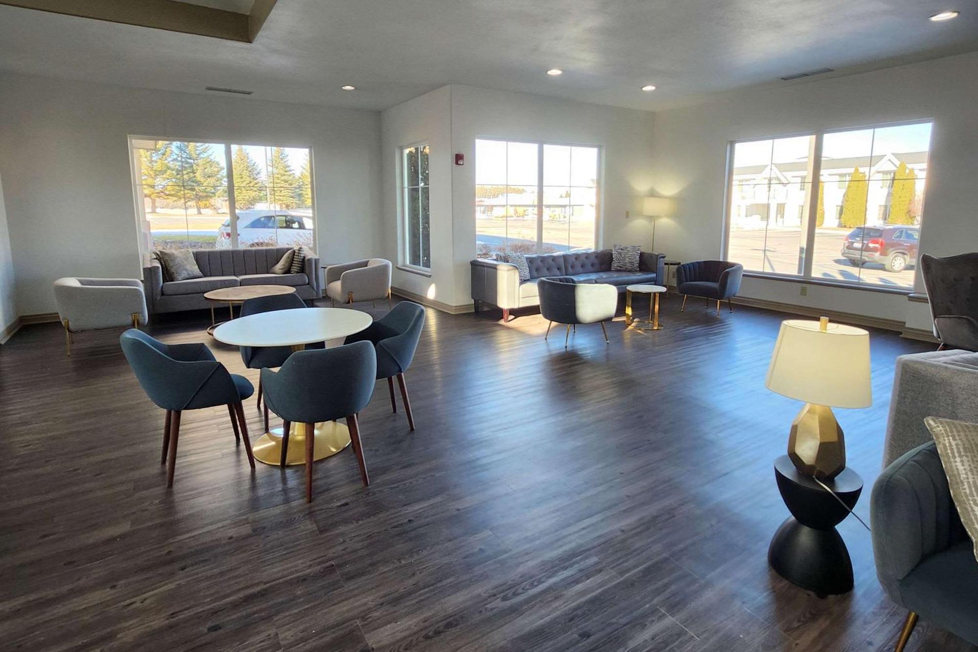 Clarion Inn Idaho Falls Riverfront Exterior photo