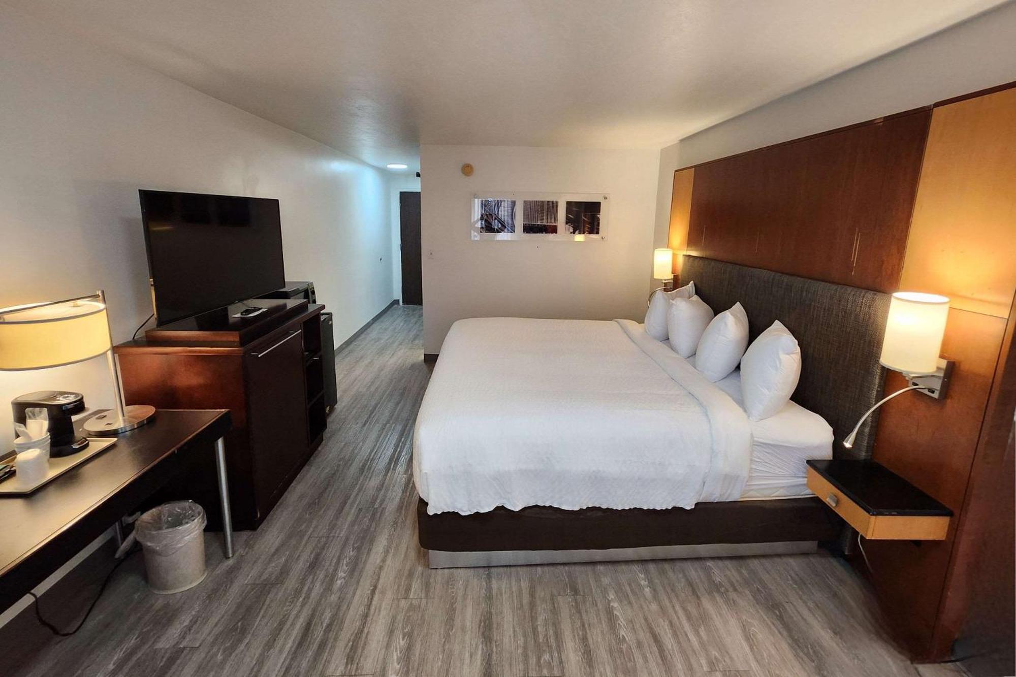 Clarion Inn Idaho Falls Riverfront Exterior photo